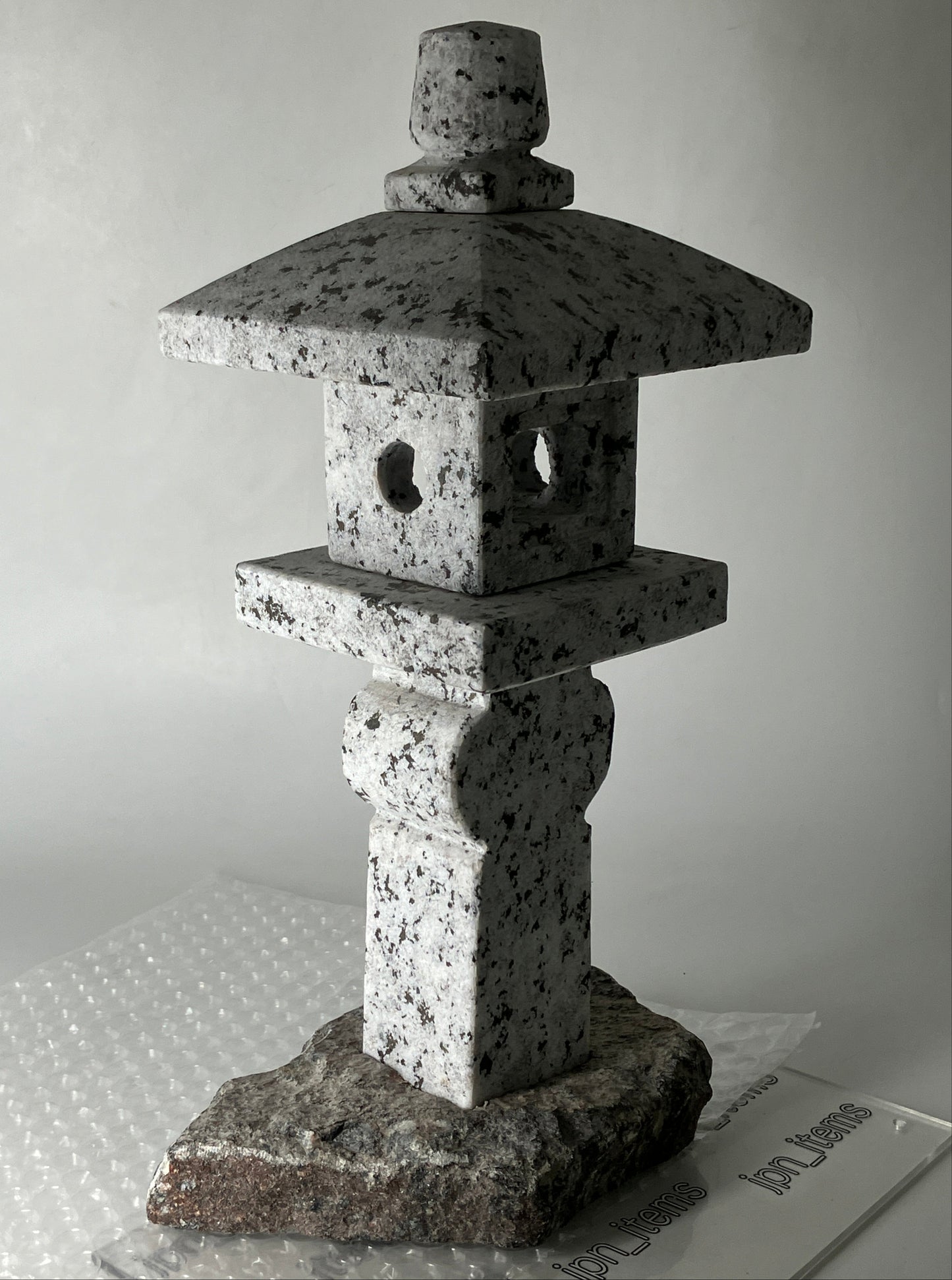 Oribe Stone Lantern
