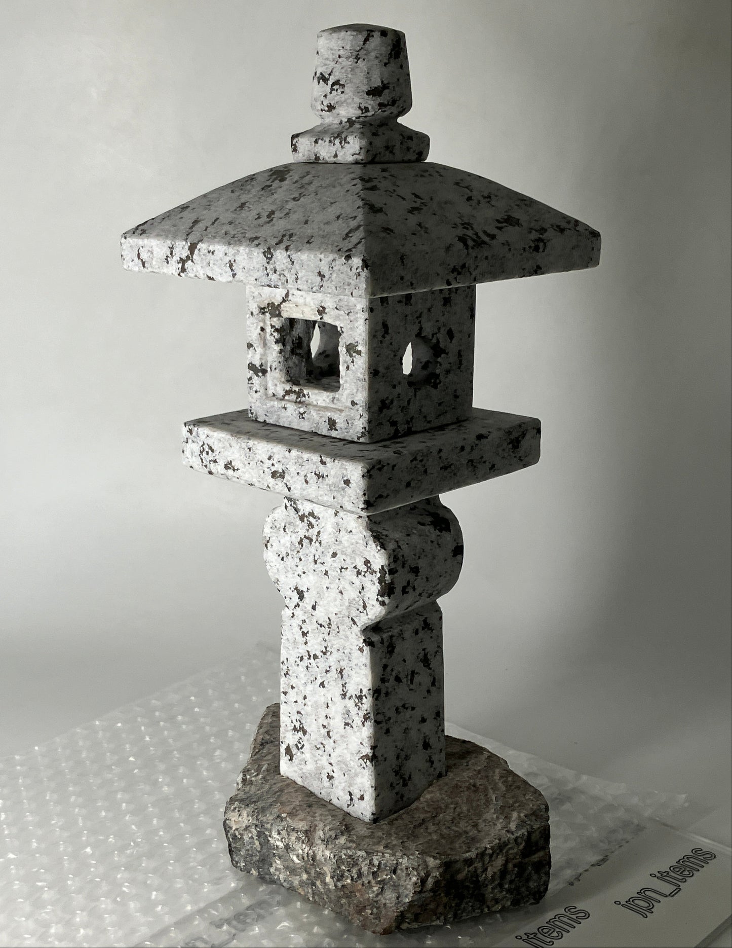 Oribe Stone Lantern