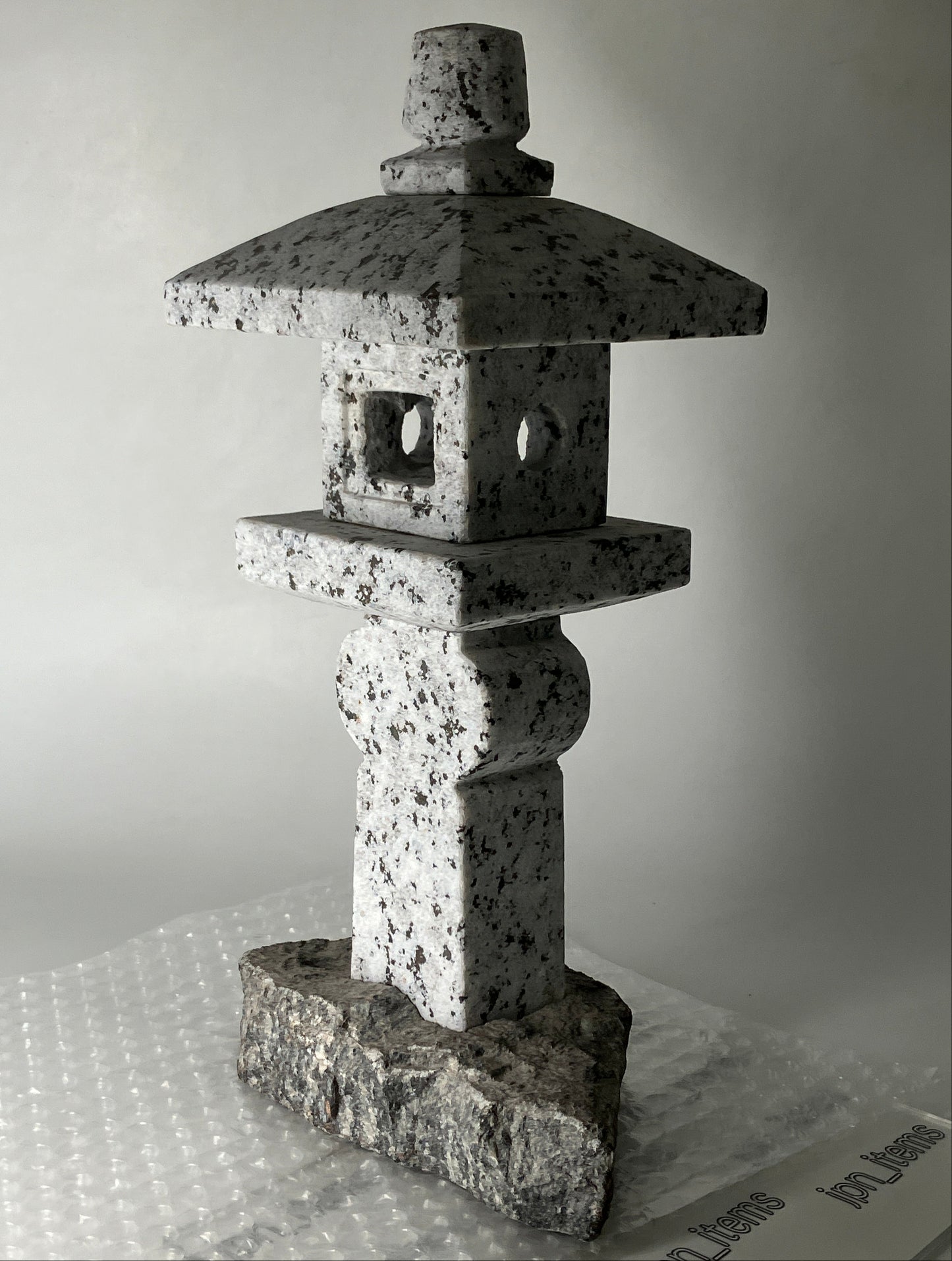 Oribe Stone Lantern