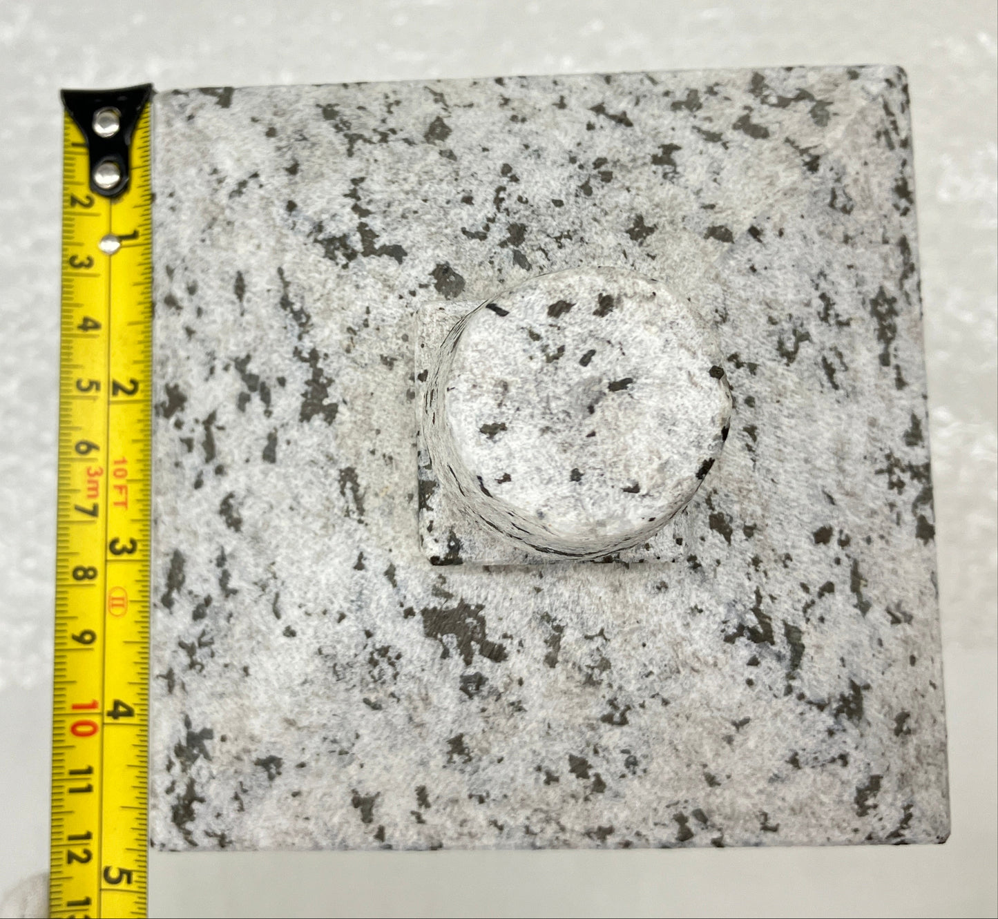 Oribe Stone Lantern