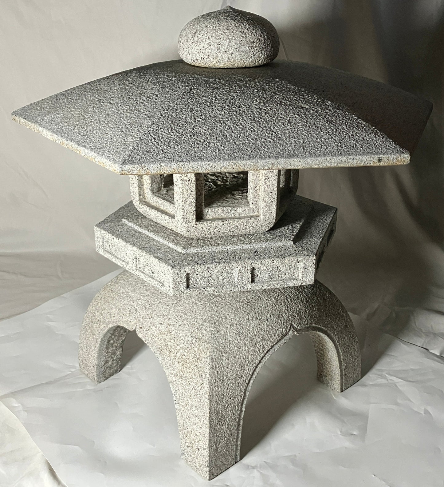 Yukimi Stone Lantern