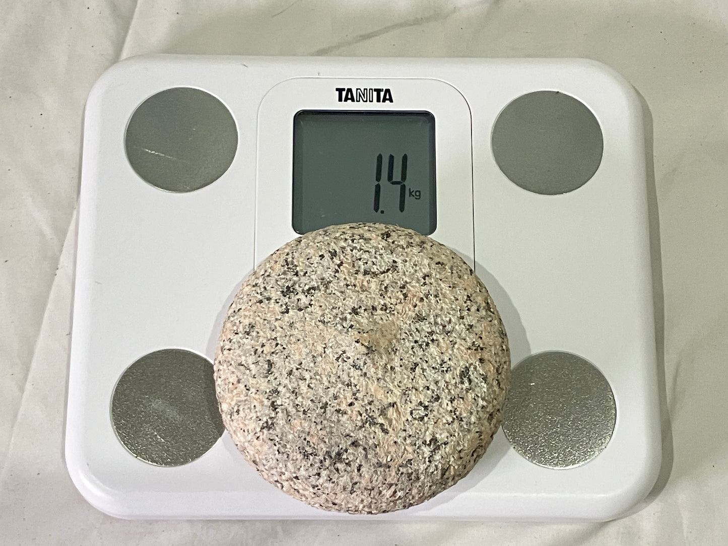 Zen Pink Stone Lantern Yukimi Tourou Medium Granite Japanese Garden Ornament Statue