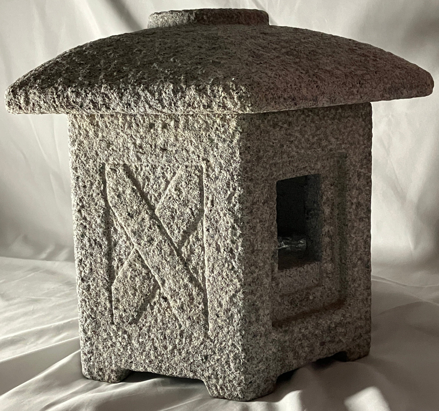 Stone Lantern Sunshouan