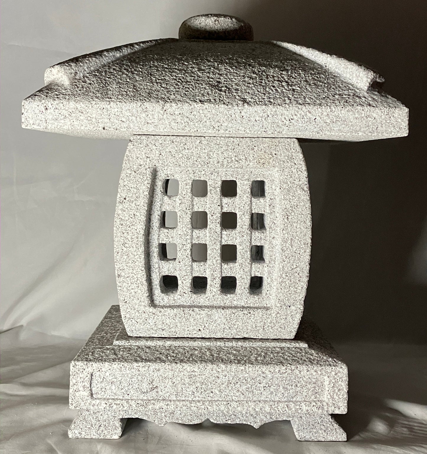 Zen Tenkachaya Stone Lantern