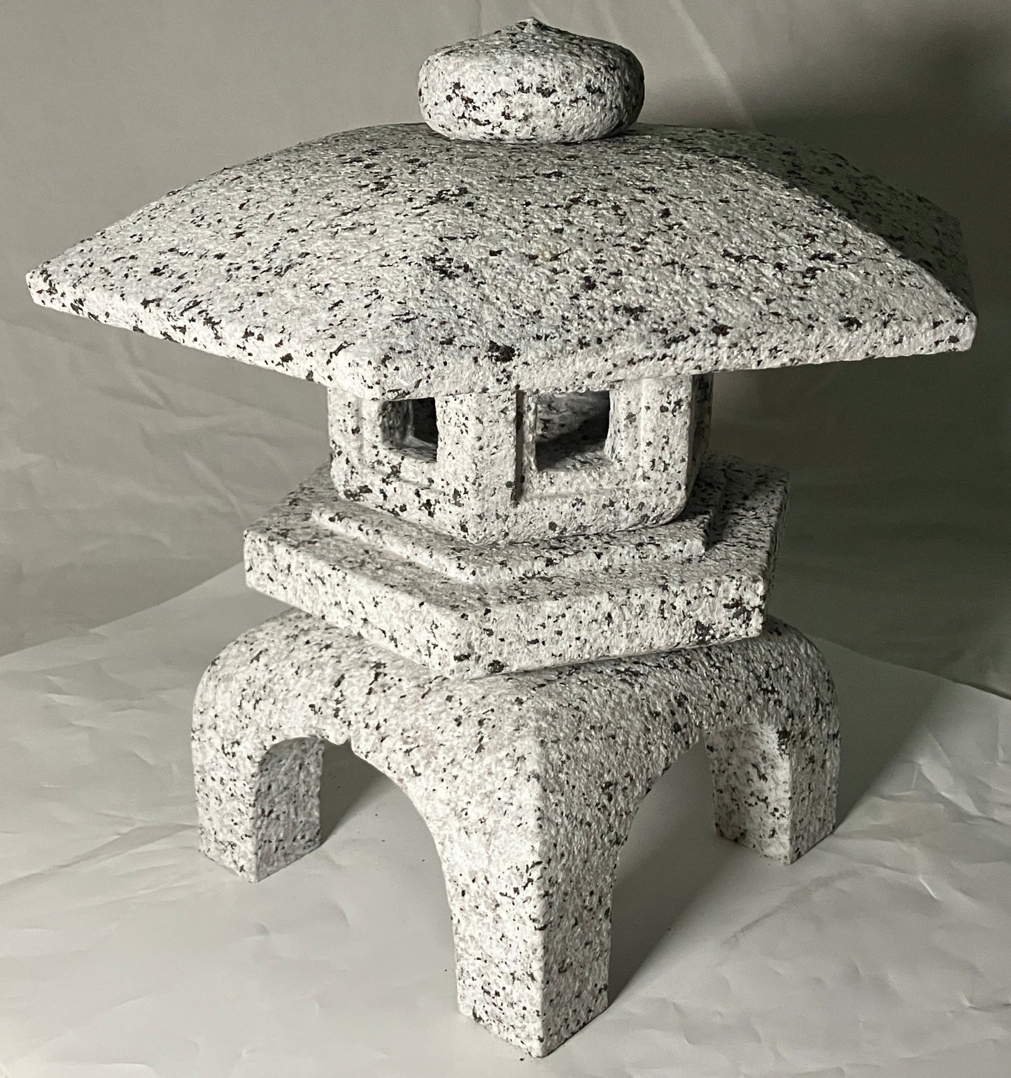 Yukimi Stone Lantern
