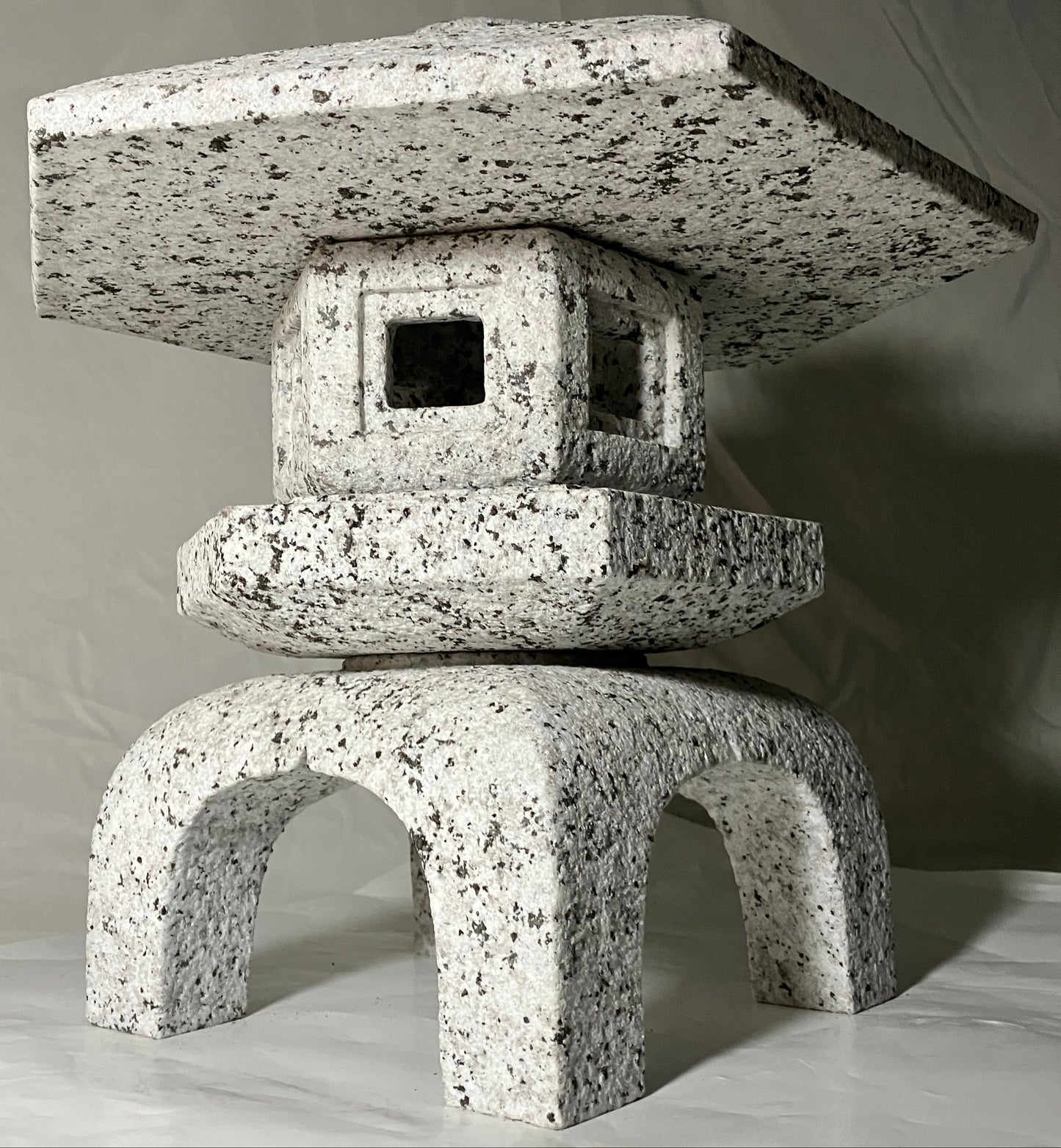 Yukimi Stone Lantern