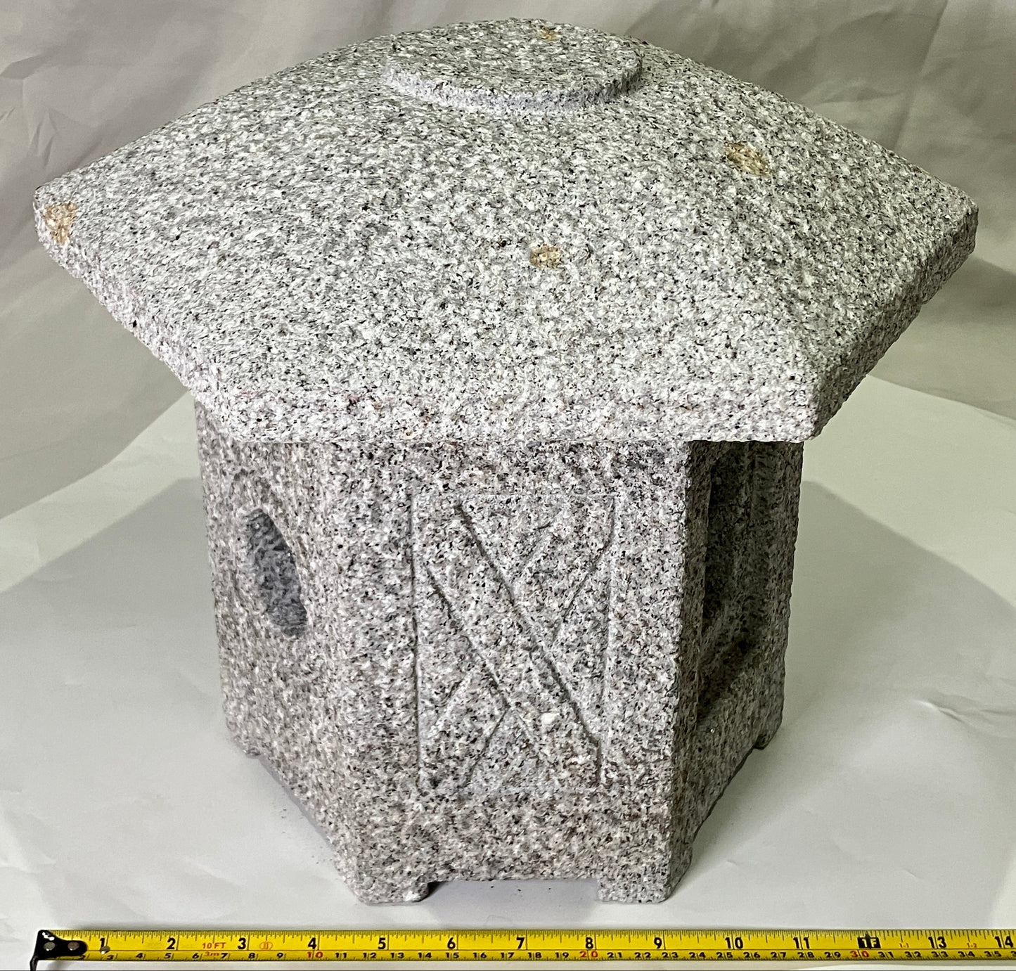 Sunshouan Stone Lantern