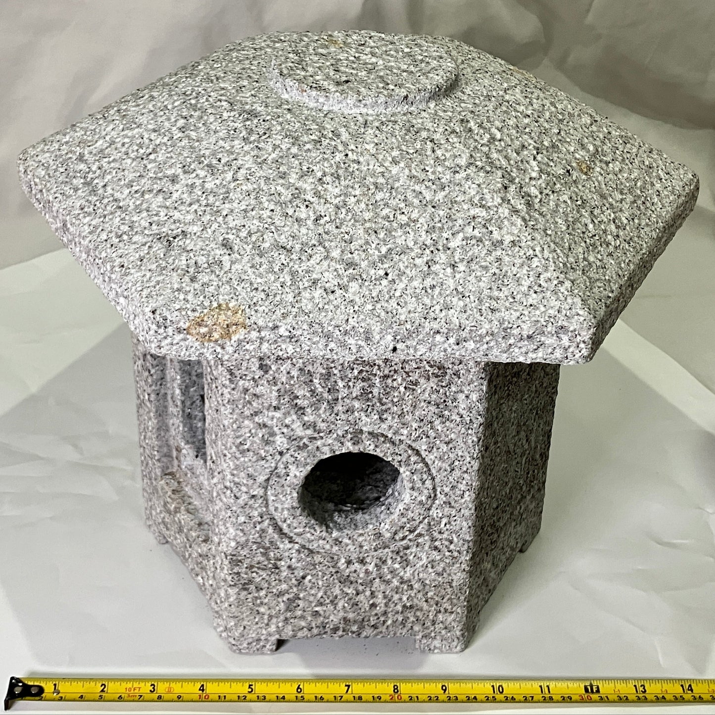 Sunshouan Stone Lantern