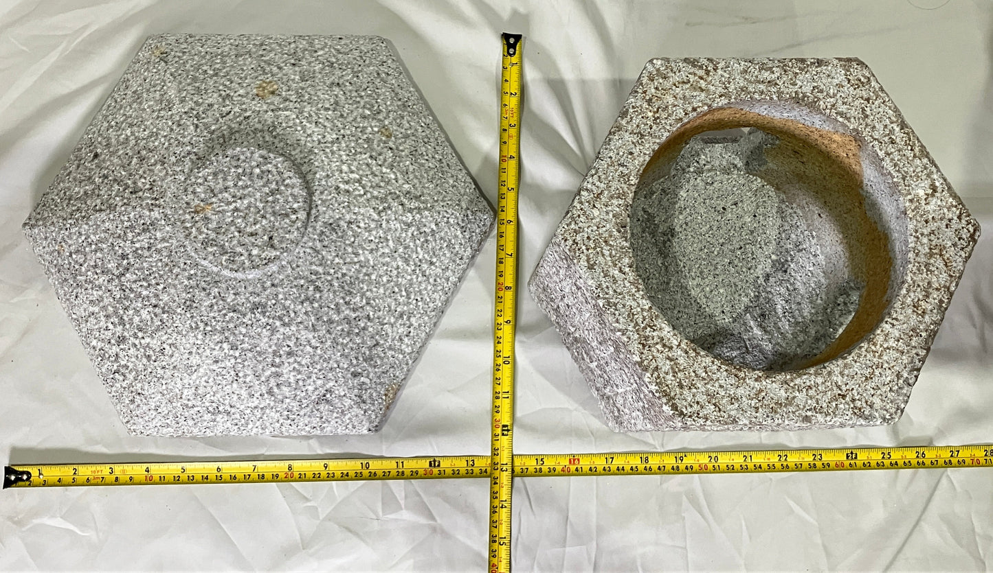Sunshouan Stone Lantern