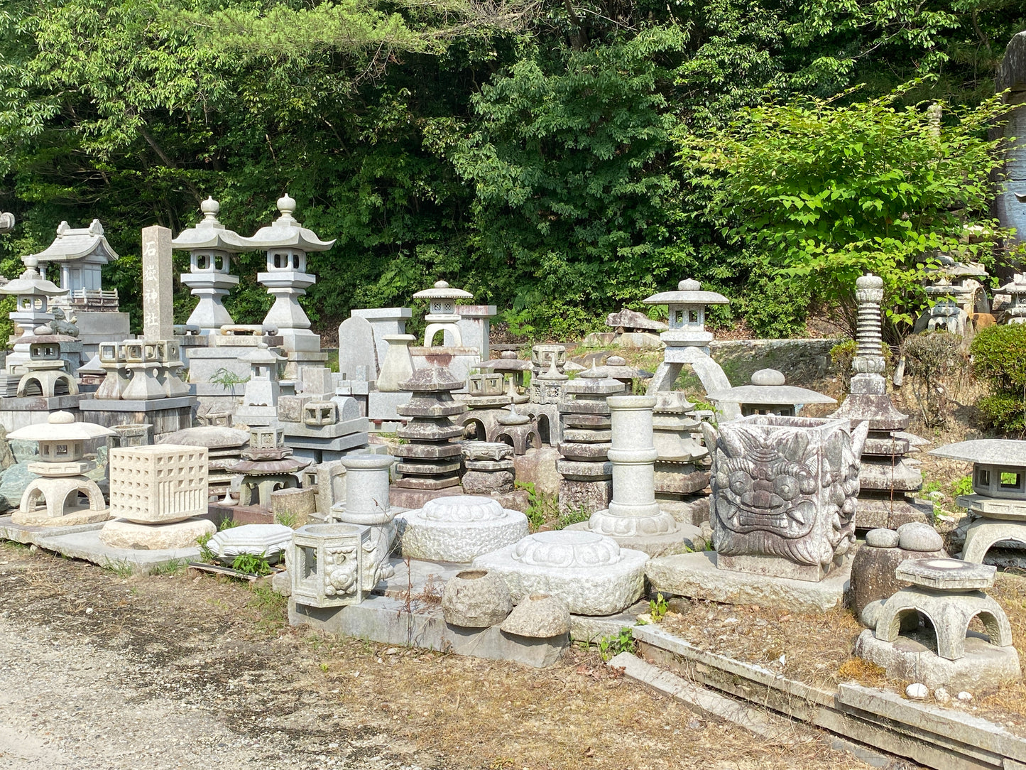 Mushroom Dome Style Granite Stone Lantern Handmade Japanese Art for Candle LED
