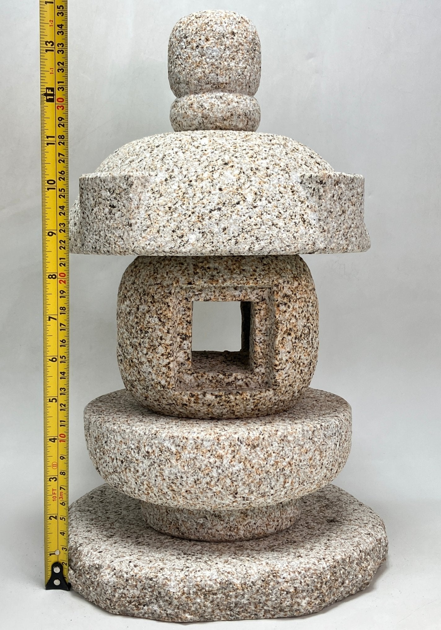 Misaki stone Lantern - japanstones.shop