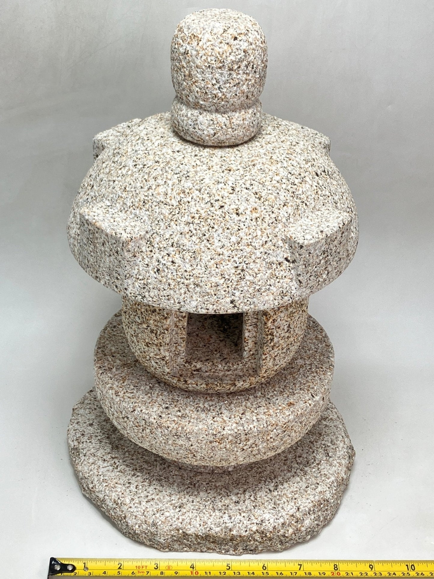 Misaki stone Lantern - japanstones.shop