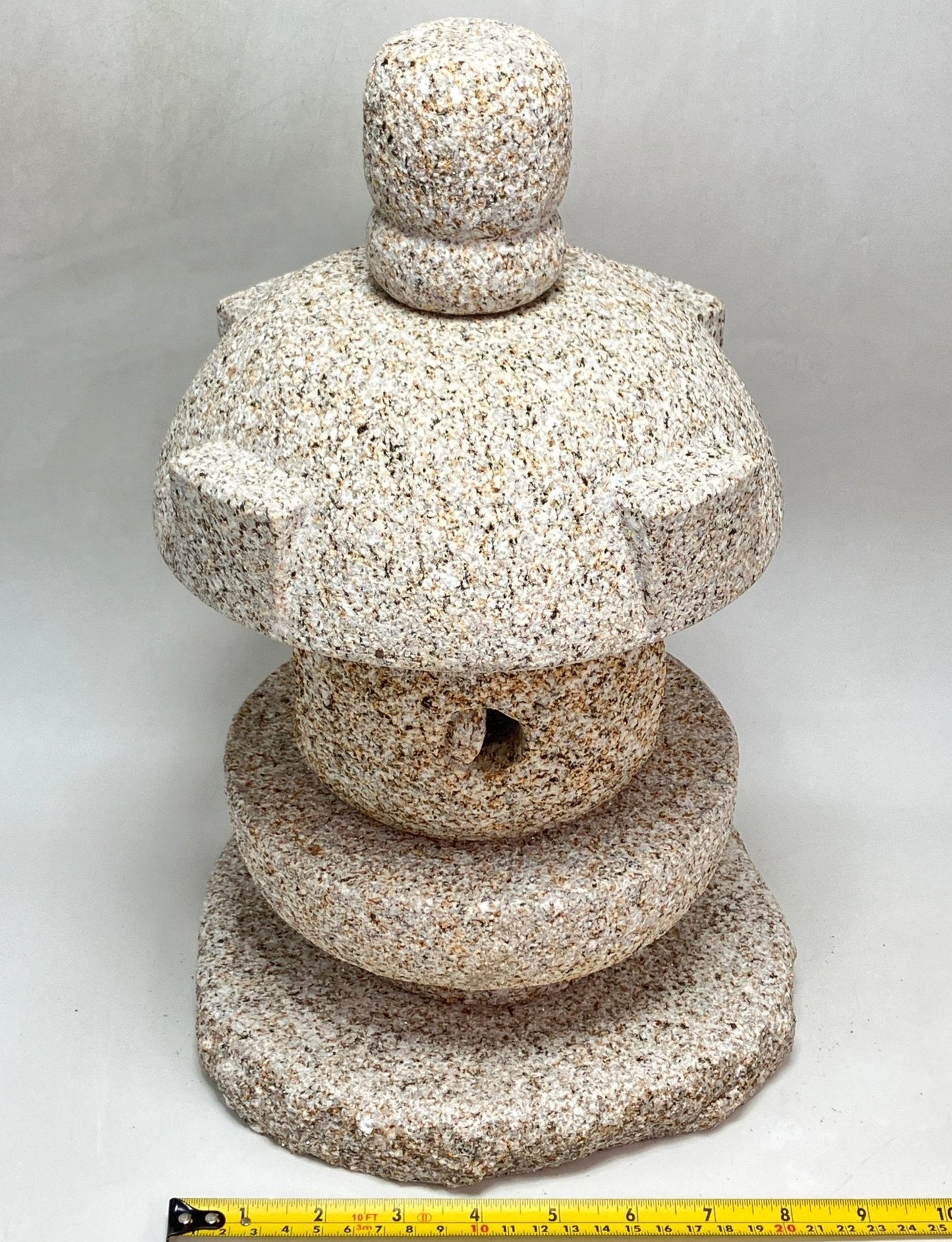 Misaki stone Lantern - japanstones.shop