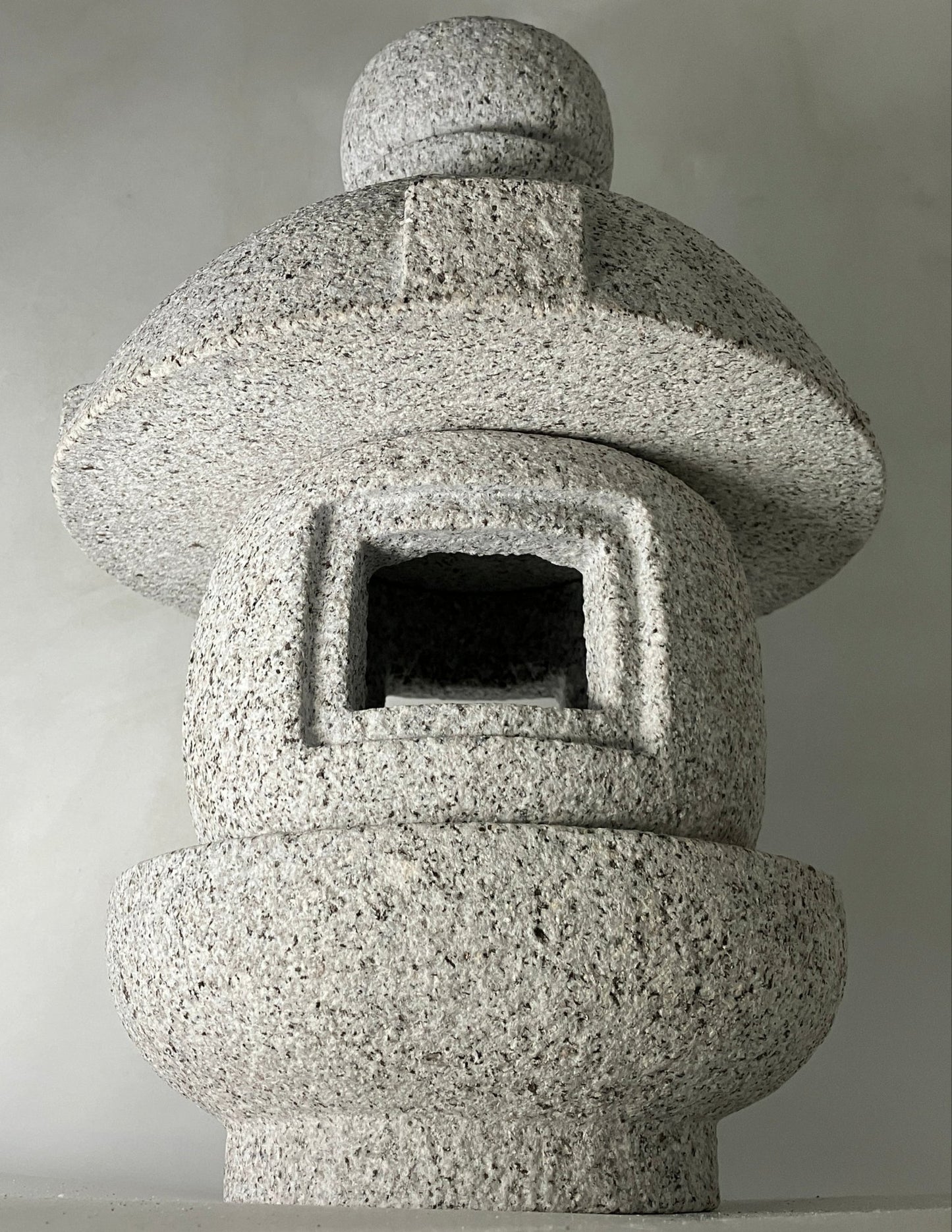 Misaki Stone Lantern - japanstones.shop