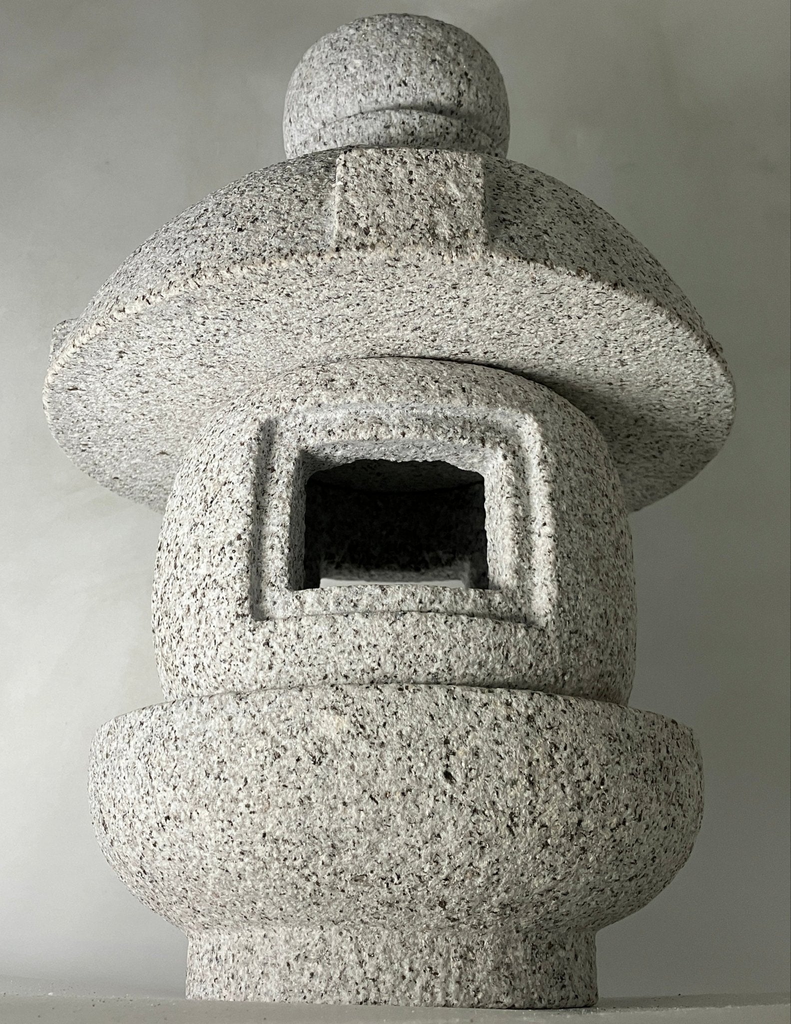 Misaki Stone Lantern - japanstones.shop