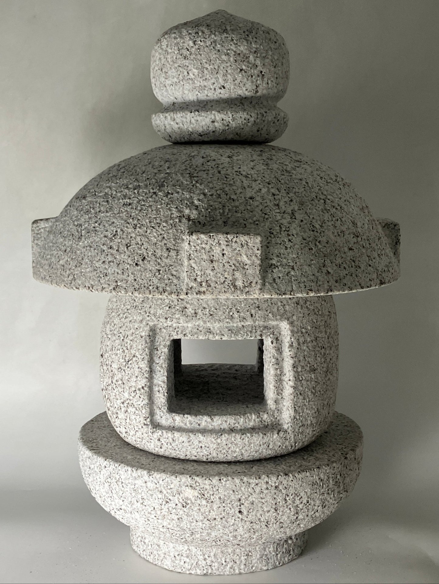 Misaki Stone Lantern - japanstones.shop