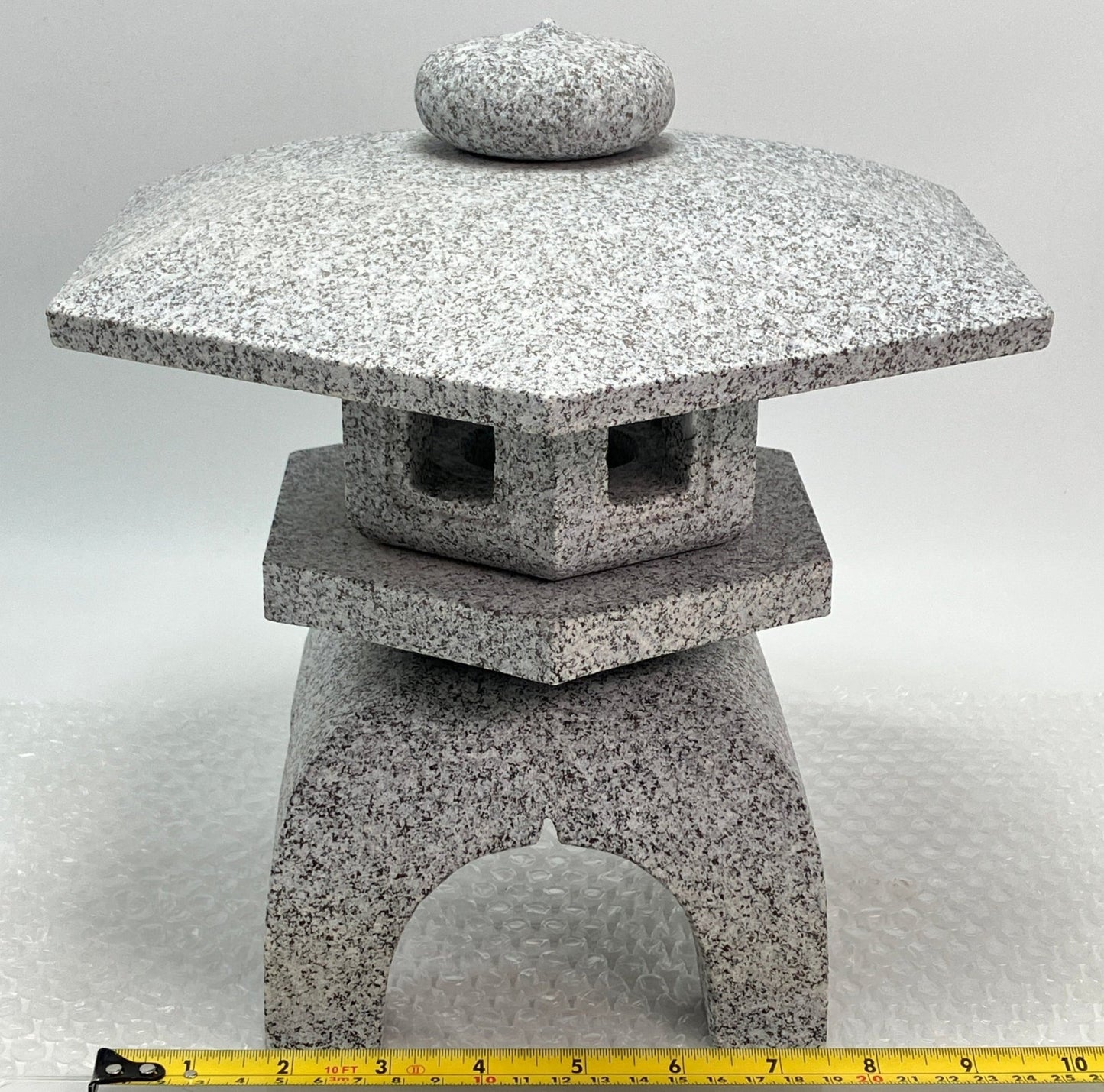 Yukimi Stone Lantern - japanstones.shop