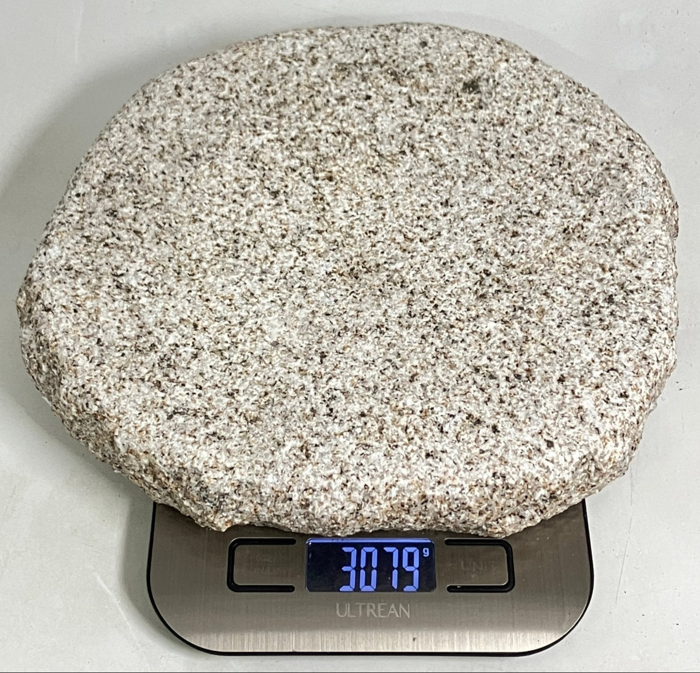 Misaki stone Lantern - japanstones.shop