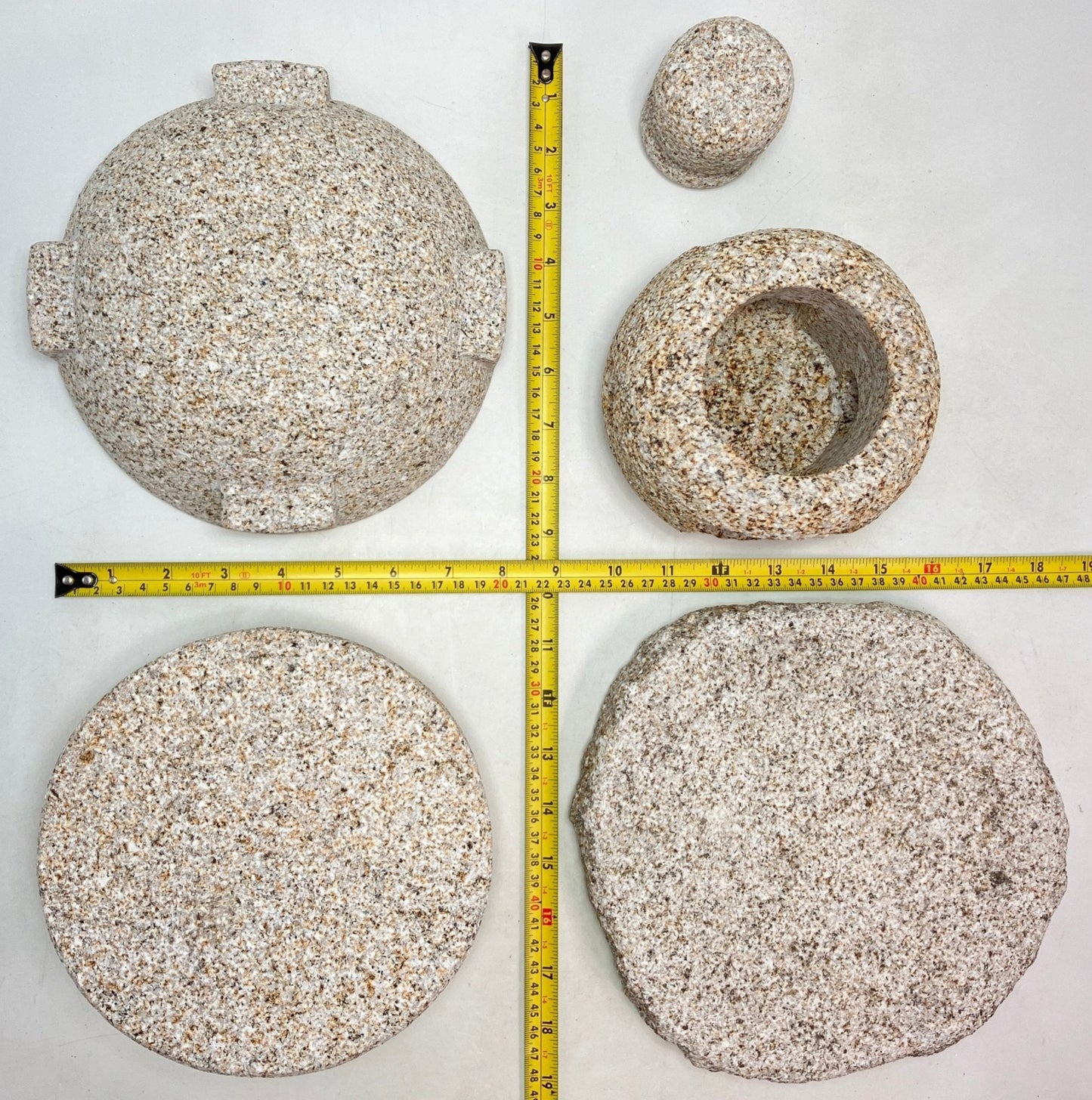 Misaki stone Lantern - japanstones.shop