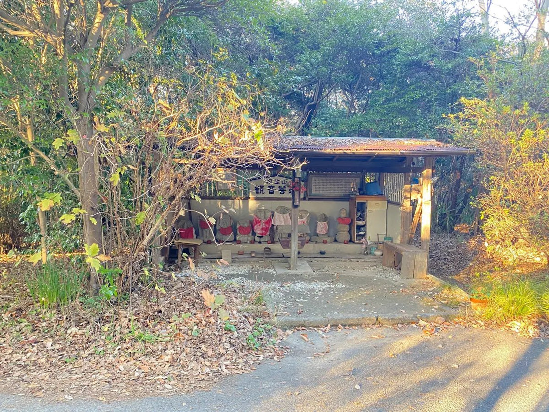 Aioiyama Kannon Bosatsu Stone Jizo — A Quiet Forest Hall Beside Aioiyama Shrine, Japan - Japanstones.shop