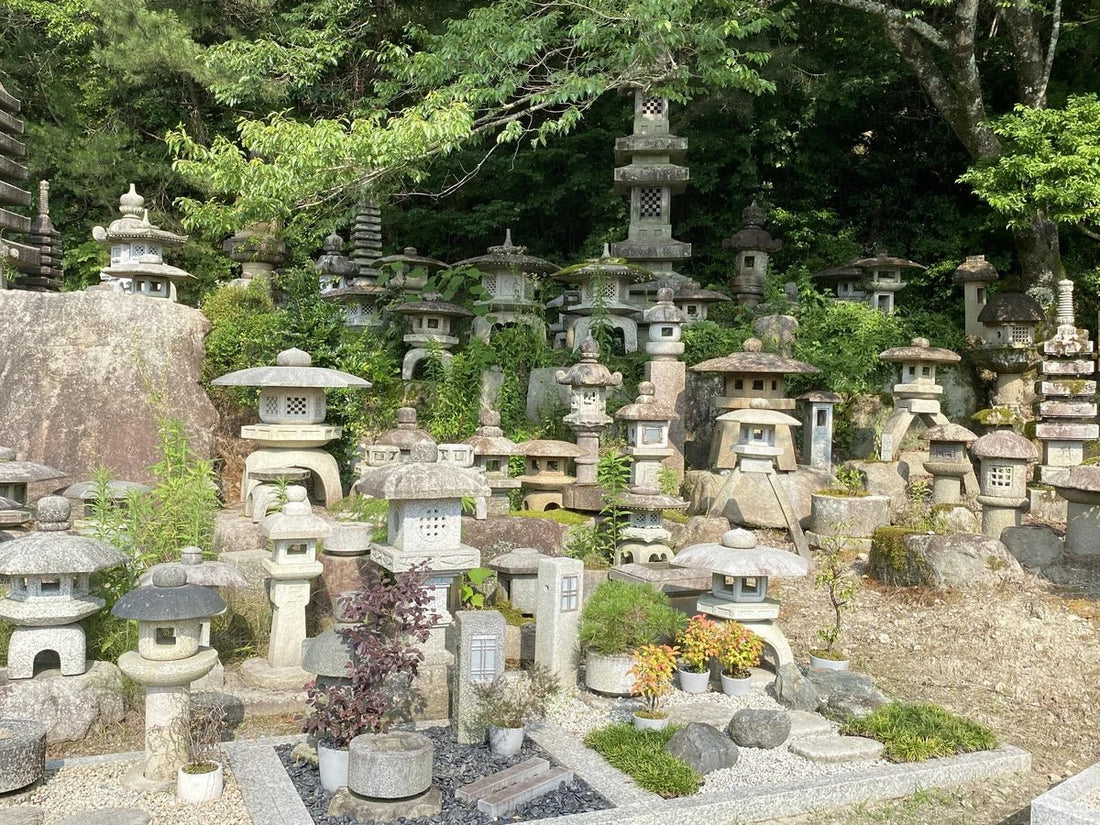 Japanese Stone Lanterns for Garden Design — Granite Stone Lanterns Shipped From Japan - Japanstones.shop