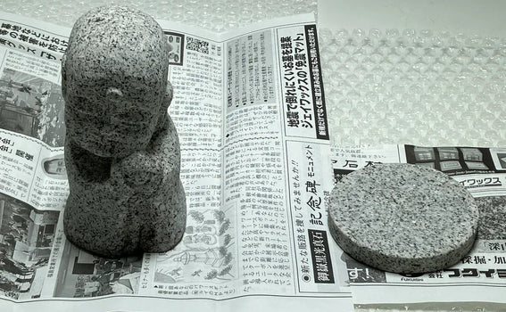 Mini Jizo Statue with Globus Cruciger Shipped to Australia by DHL from Japan
