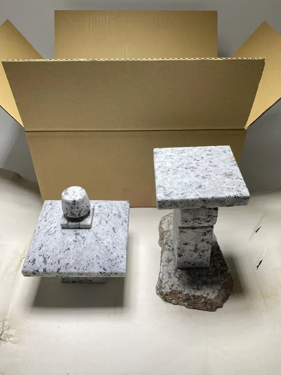 Oribe Stone Lantern Shipped from Japan to Germany by UPS - Japanstones.shop
