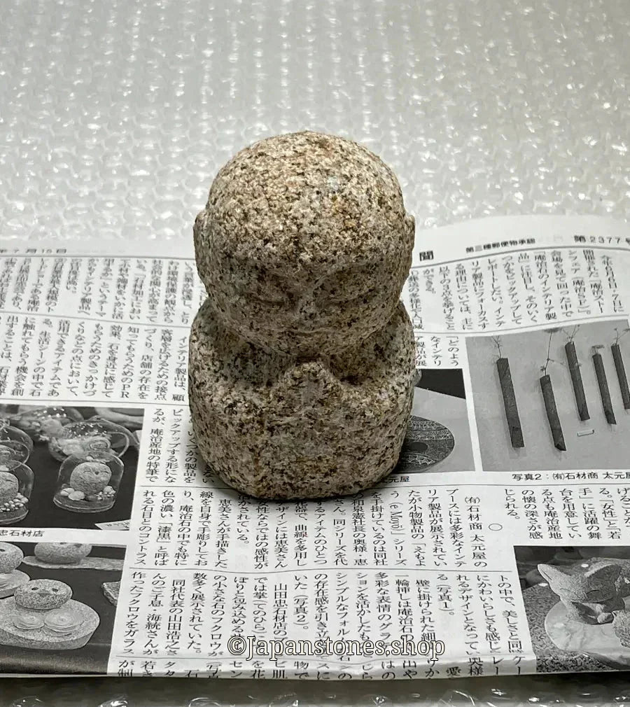Packing Aji Rust Stone Jizo for DHL Shipping to the US - Japanstones.shop
