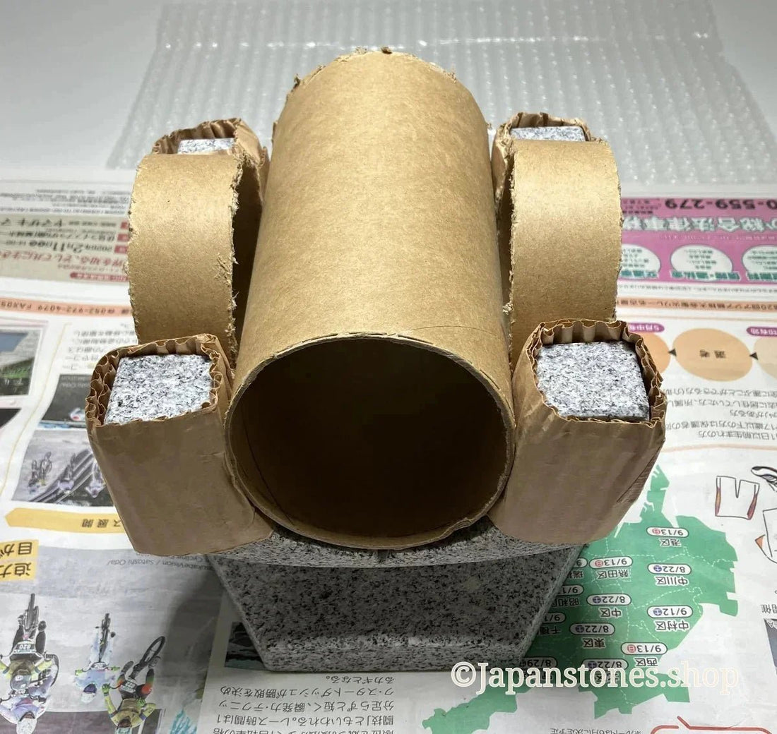 Small Yukimi Stone Lantern Shipped to the US by UPS — Same-Day Dispatch from Japan - Japanstones.shop