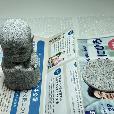 This is a packing example for a granite Jizo statue shipped to Germany by EMS with same-day dispatch.