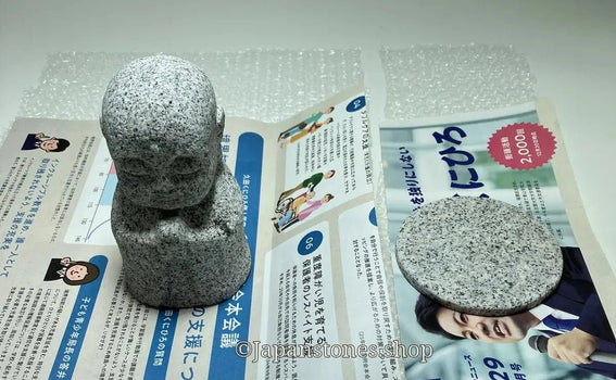 This is a packing example for a granite Jizo statue shipped to Germany by EMS with same-day dispatch.