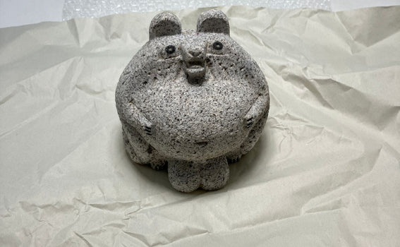 We shipped a raccoon sculpture to a US buyer via UPS.