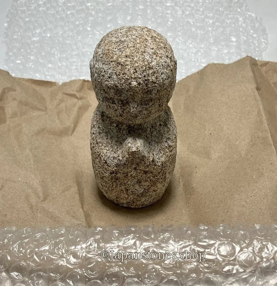 We shipped the Jizo statue to Germany via DHL. - Japanstones.shop