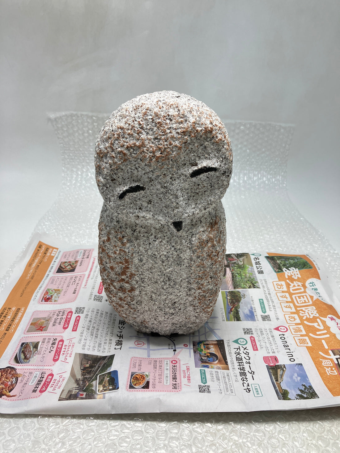 We shipped the Stone Owl to NY in the US via DHL. - Japanstones.shop