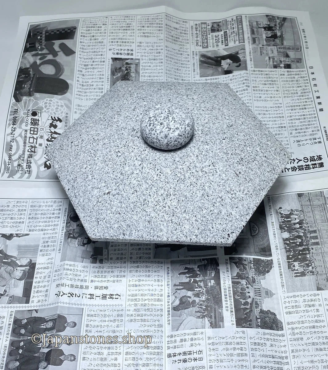 Yukimi Stone Lantern for Japanese Garden Shipped from Japan to the United States by UPS - Japanstones.shop
