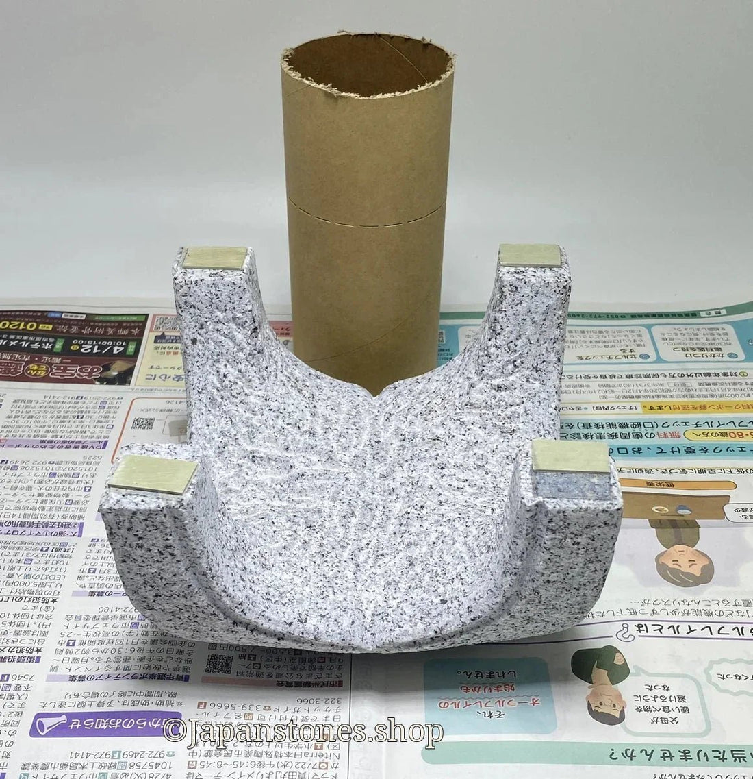 Yukimi Stone Lantern for Japanese Garden Shipped to Switzerland by DHL Express from Japan - Japanstones.shop