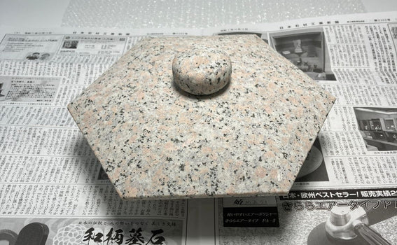 Zen Pink Yukimi Stone Lantern shipped to the US via UPS.