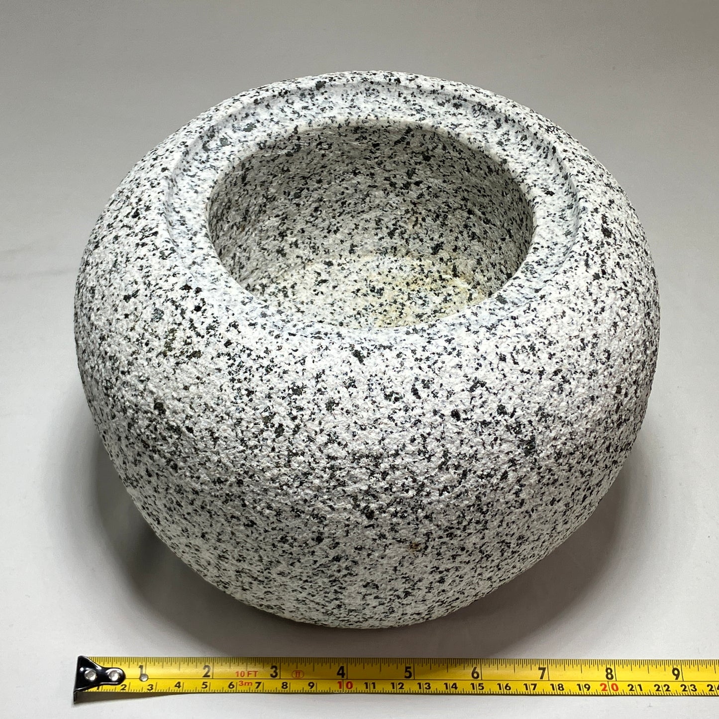 Tetsubin Type Small Granite Stone Water Bowl Chozubachi Japanese Garden Shioyama