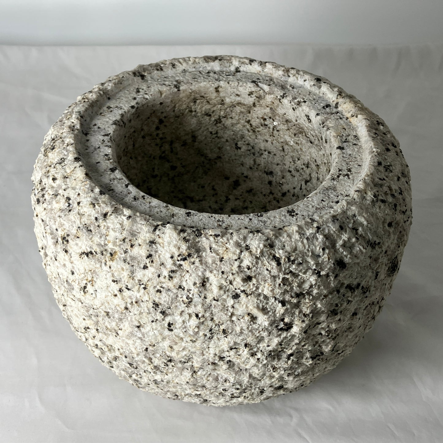 Tetsubin Style Small Granite Stone Water Bowl Chozubachi Japanese Garden Toyota