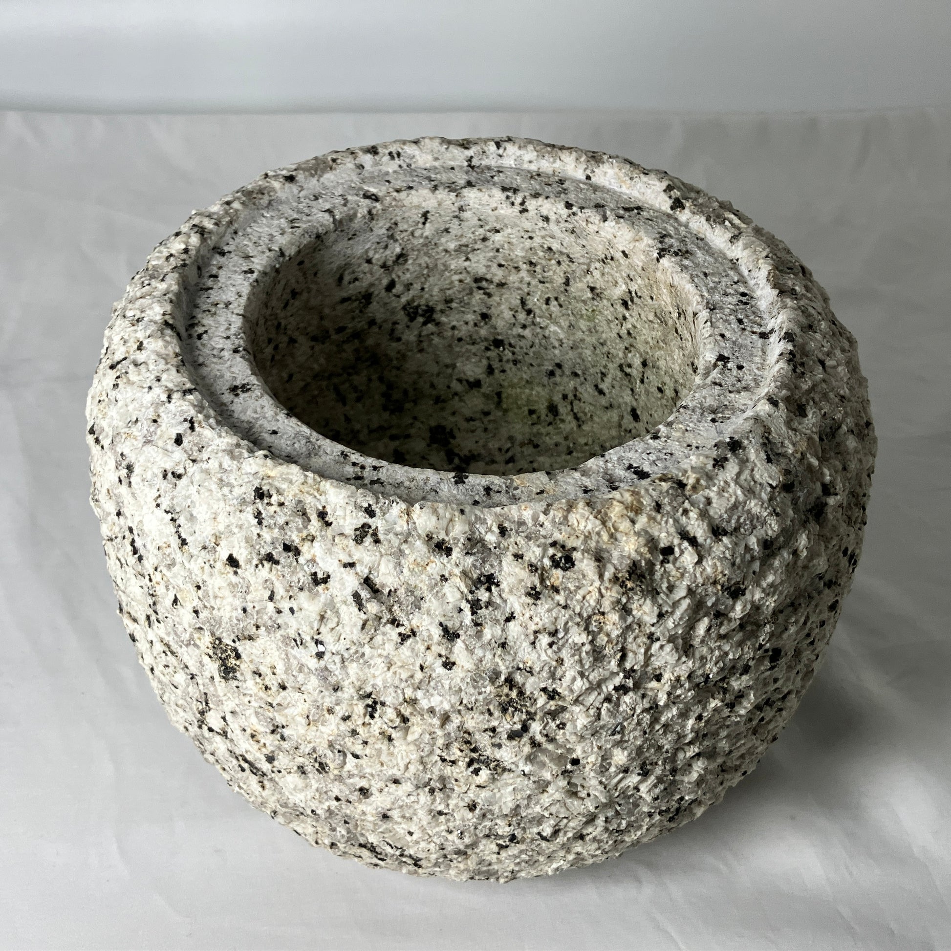 Tetsubin Style Small Granite Stone Water Bowl Chozubachi Japanese Garden Toyota