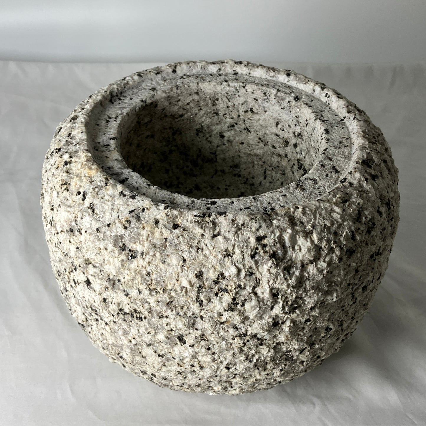 Tetsubin Style Small Granite Stone Water Bowl Chozubachi Japanese Garden Toyota