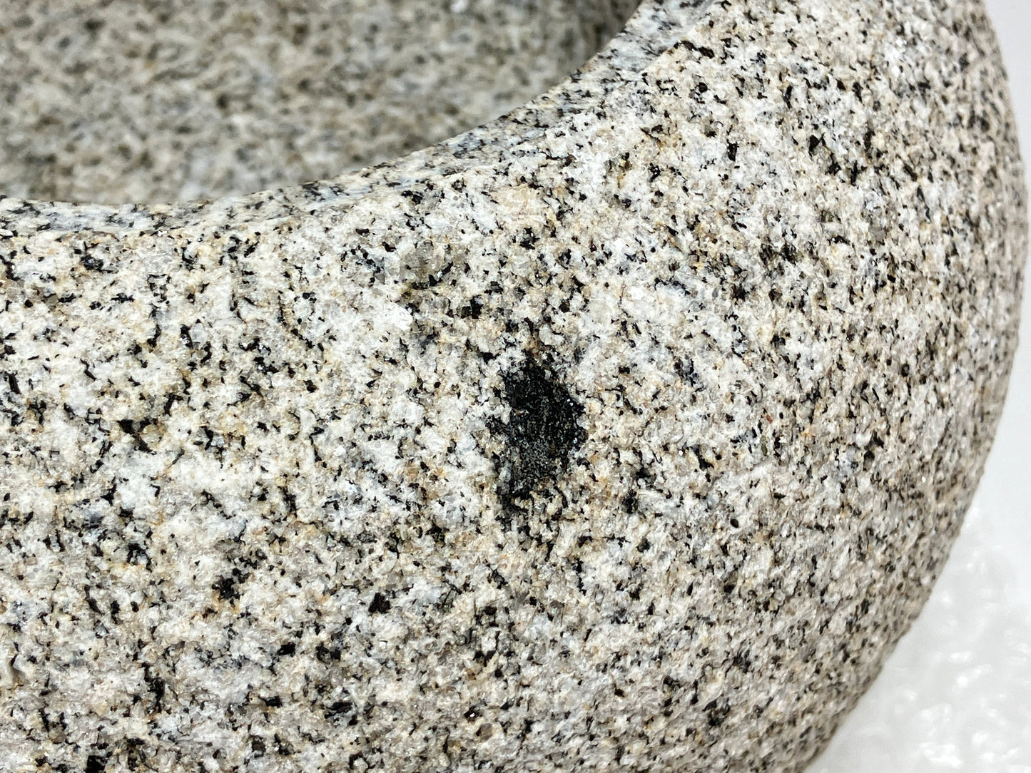 Small Granite Stone Water Bowl 8.6 in Tetsubin Style Chozubachi Japanese Garden