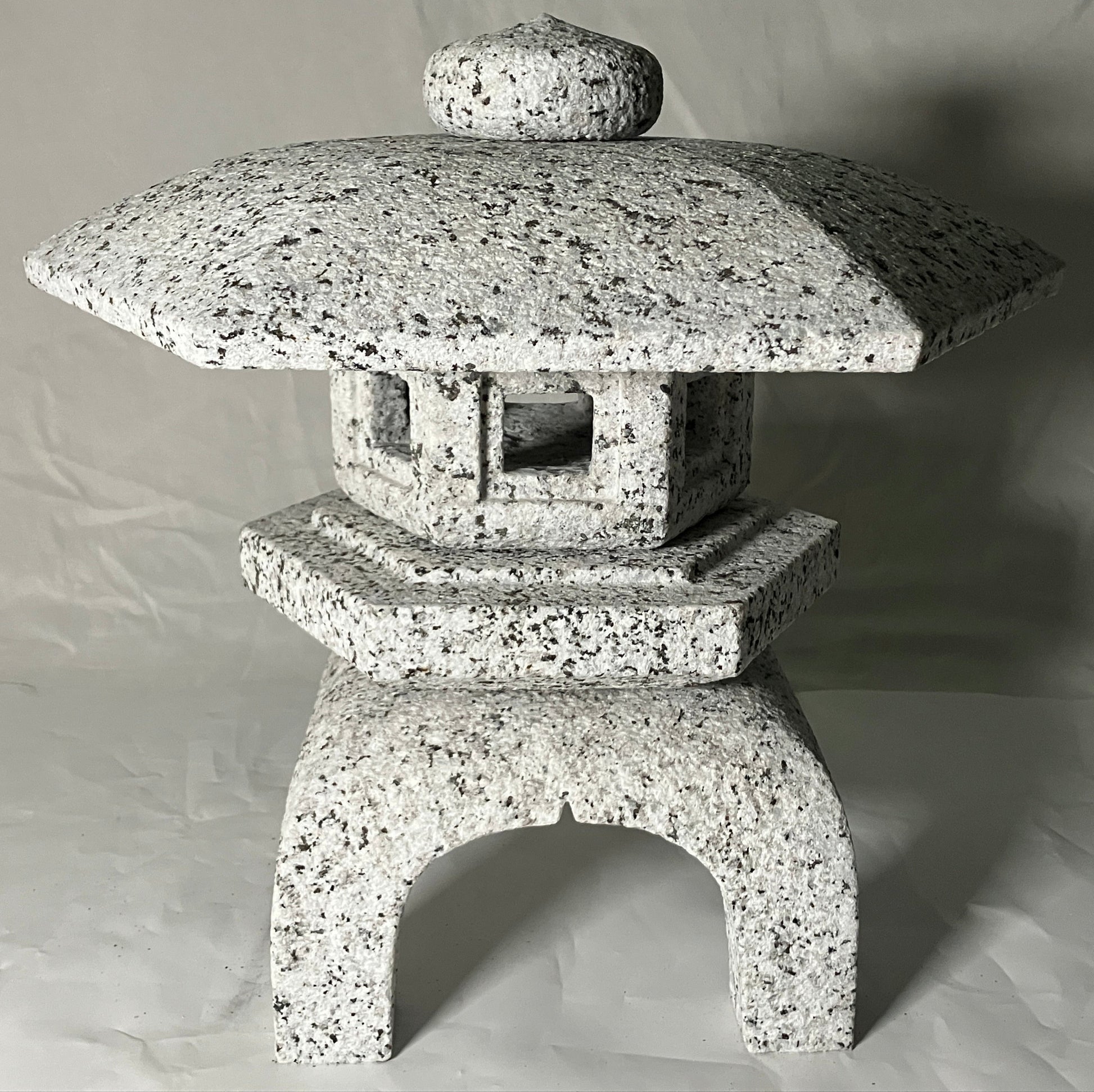 Yukimi Stone Lantern