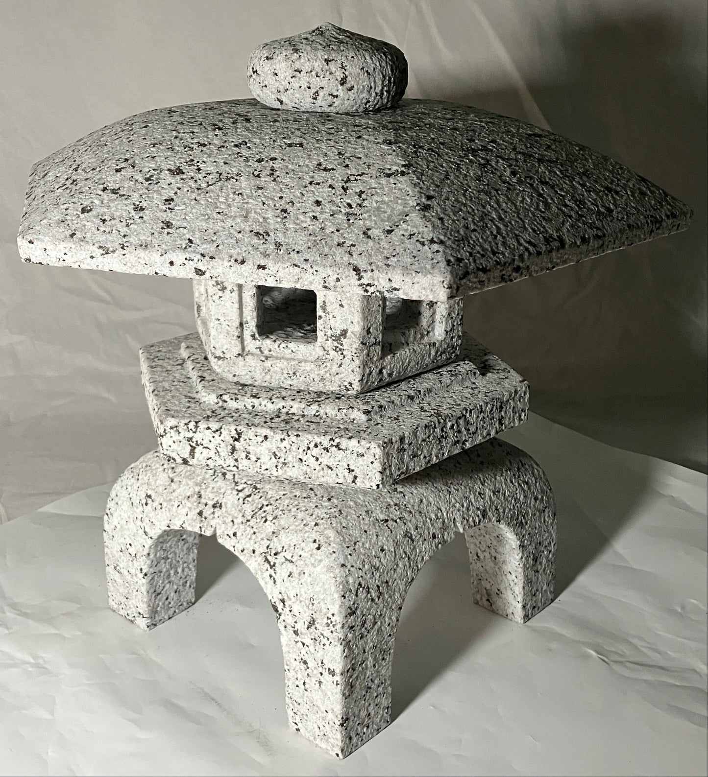 Yukimi Stone Lantern