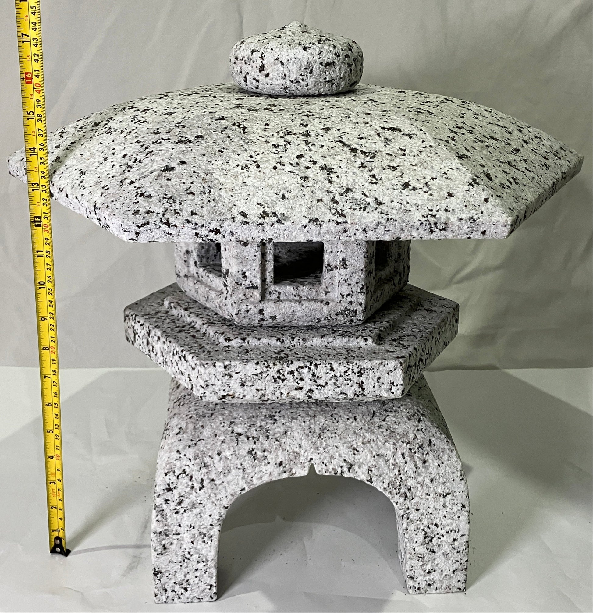 Yukimi Stone Lantern