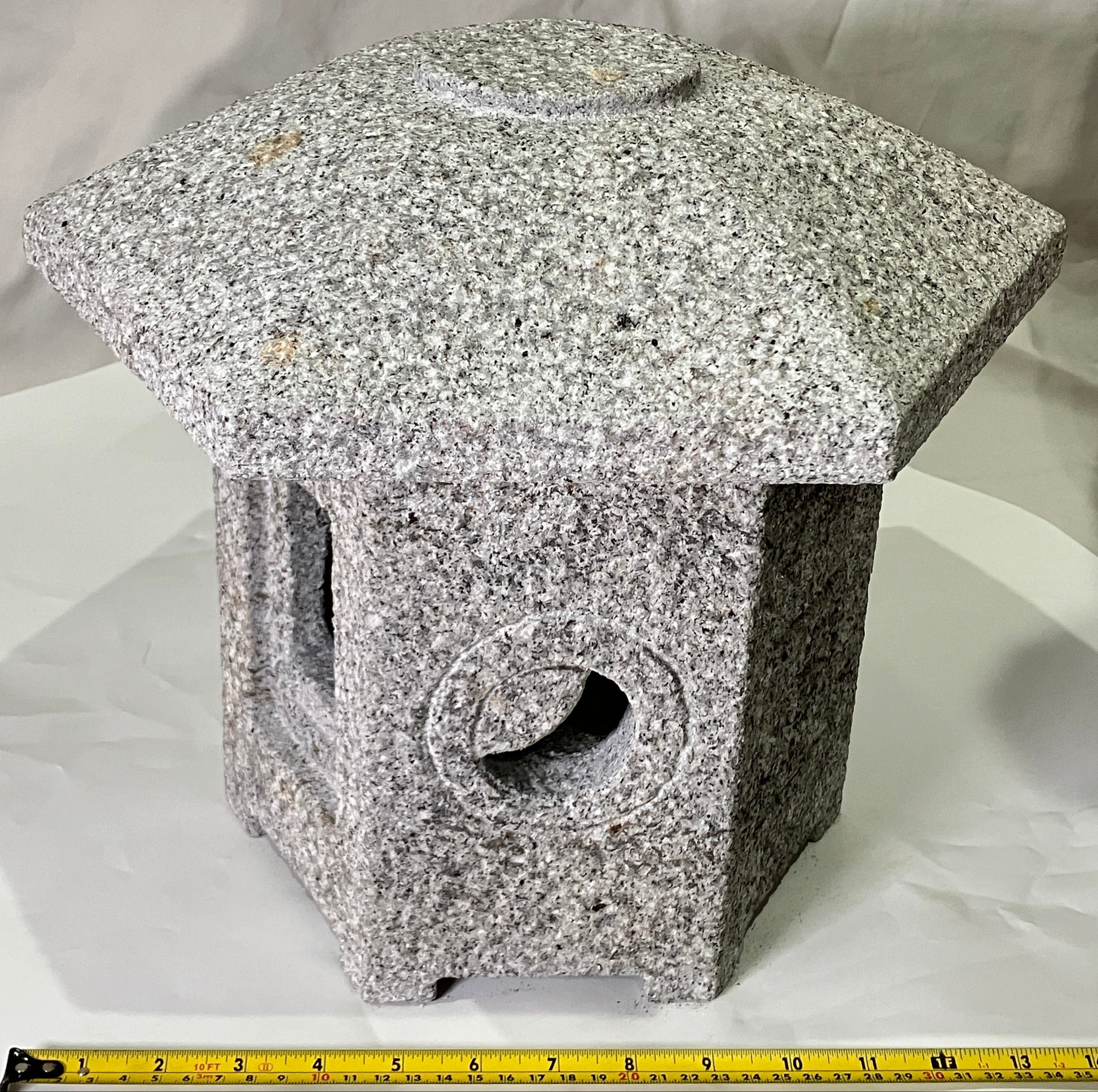 Sunshouan Stone Lantern