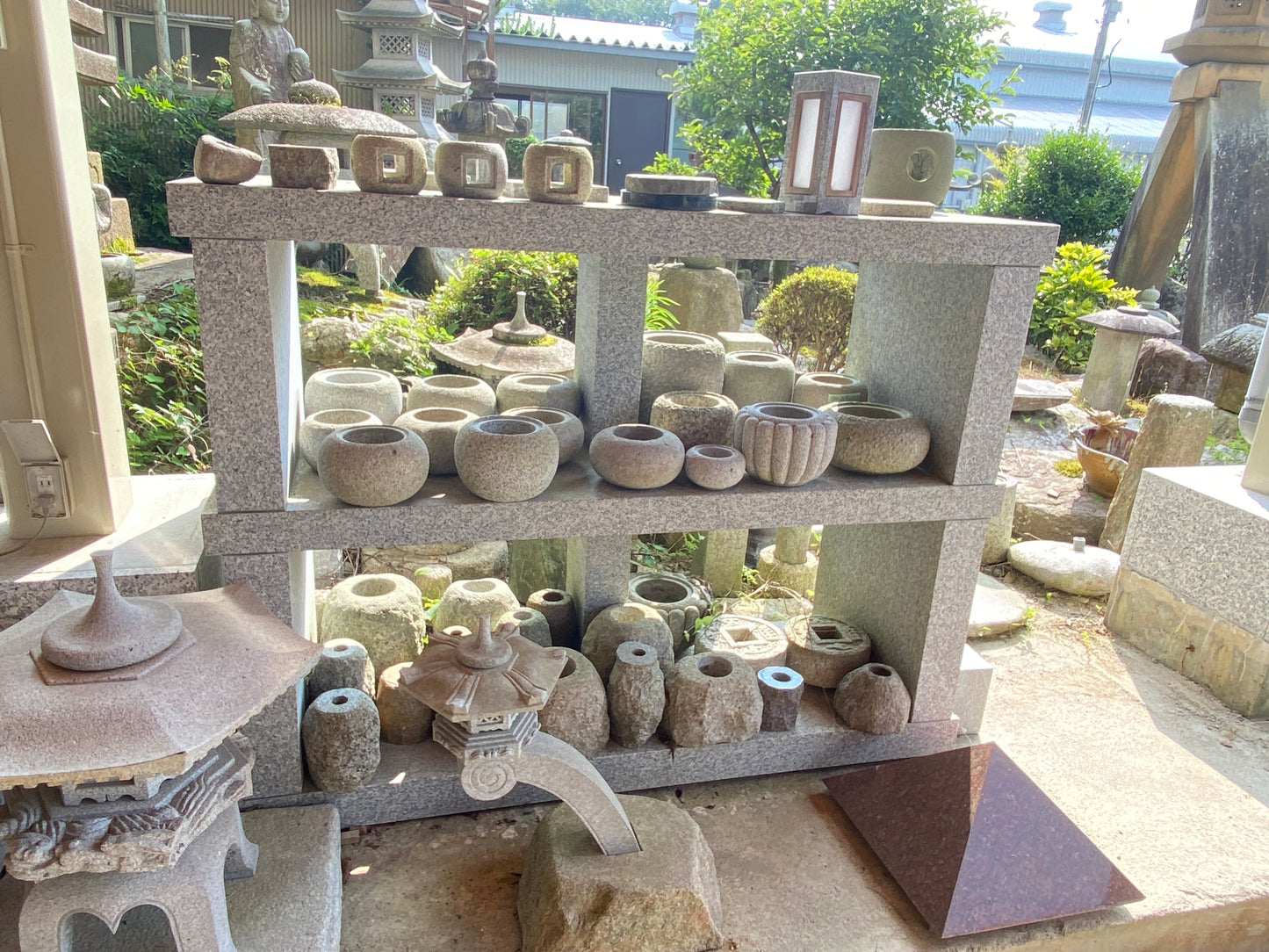 Small Granite Stone Water Bowl 6.6 in Chozubachi Japanese Garden Ornament Statue