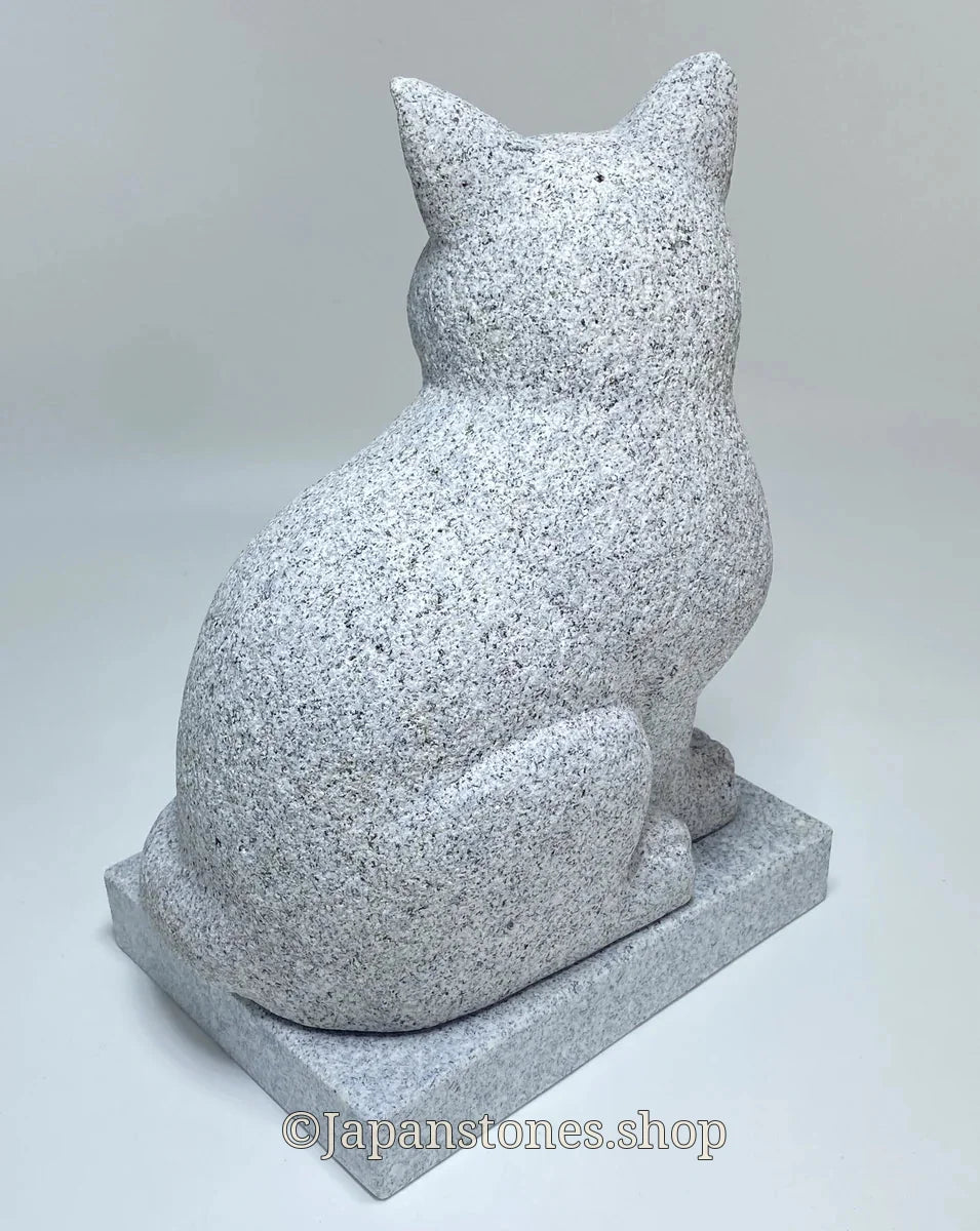 Hand-Carved Japanese Granite Sitting Cat Statue | Hanazawa Kome Stone — product photo 19 of 23