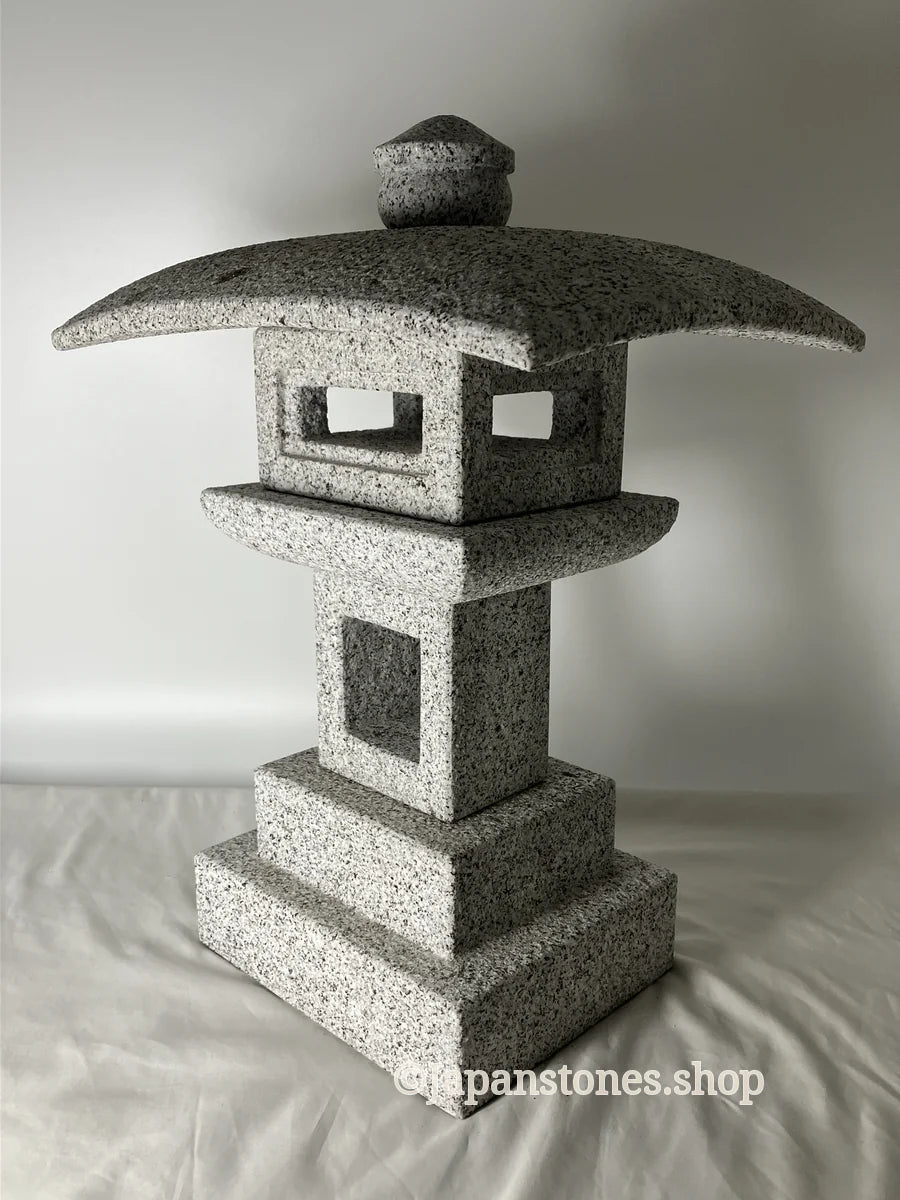 Stone Lantern Kanshuji — photo 26 of 35