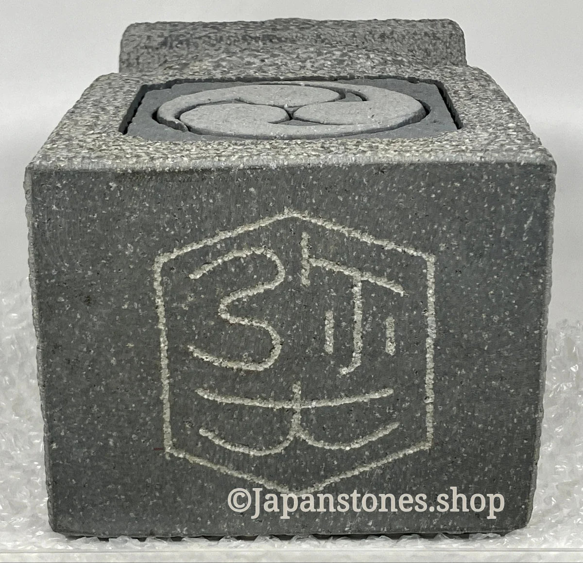 Gorinto Medium Andesite Gray Stone Three waves emblem Japanese Garden Statue — product photo 9 of 19